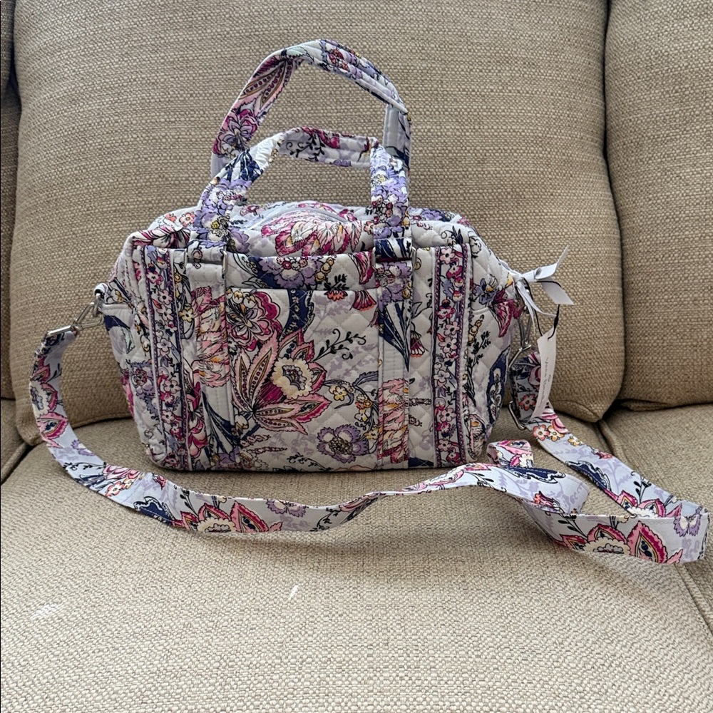 Vera Bradley Hummingbird Park Iconic 100 Floral Quilted Women's Bag #28 - Picture 2 of 6